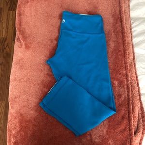 Reversible Lululemon Capri leggings
